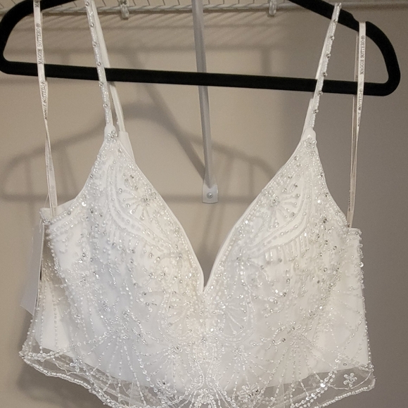 Wedding Dress - Picture 3 of 7